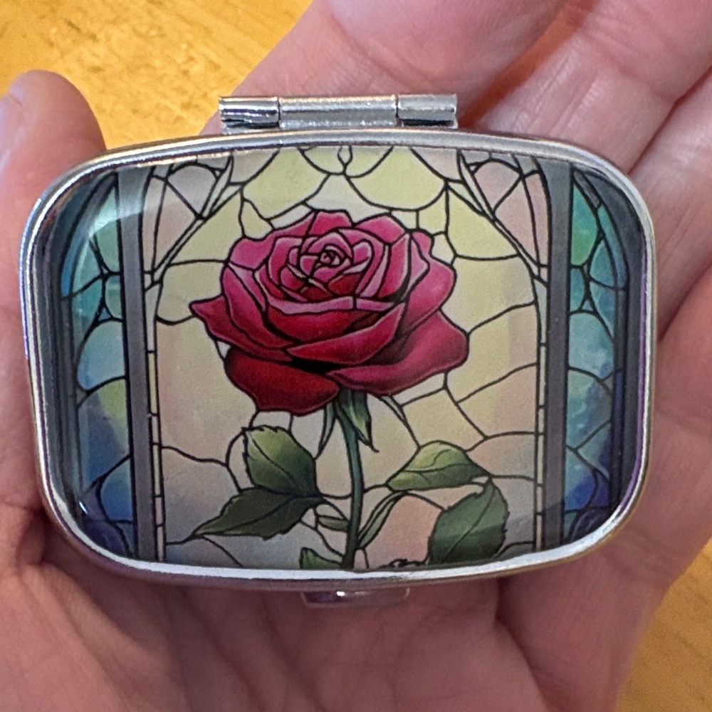 Stained Glass Rose pill Box - Picture 5 of 5